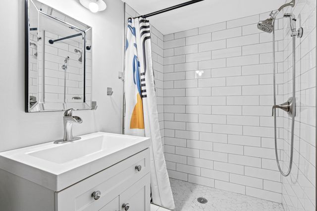 792 Smith Avenue S, Saint Paul, MN 55107