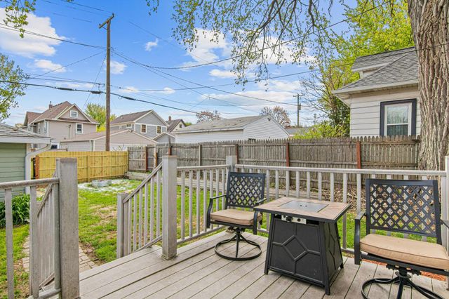 792 Smith Avenue S, Saint Paul, MN 55107
