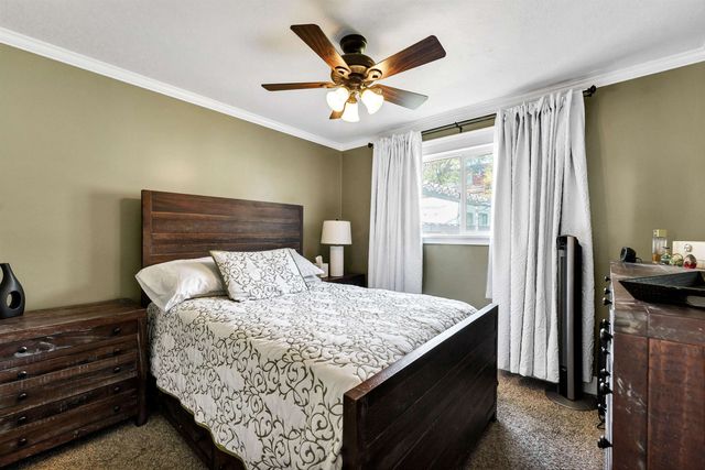 5902 N Greenwood Blvd, Spokane, WA 99205
