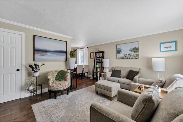 5902 N Greenwood Blvd, Spokane, WA 99205