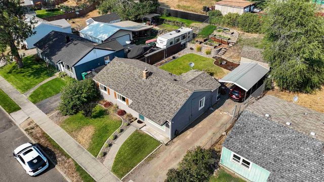 5902 N Greenwood Blvd, Spokane, WA 99205