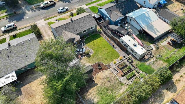 5902 N Greenwood Blvd, Spokane, WA 99205