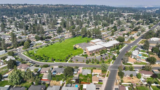 5902 N Greenwood Blvd, Spokane, WA 99205
