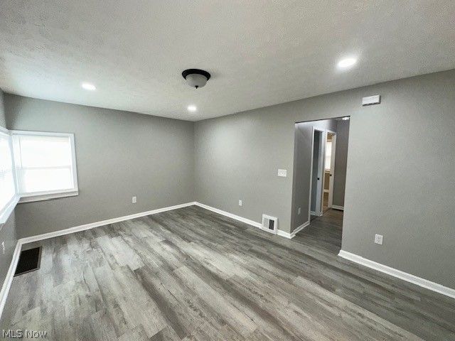 15707 Cloverside Avenue, Cleveland, OH 44128