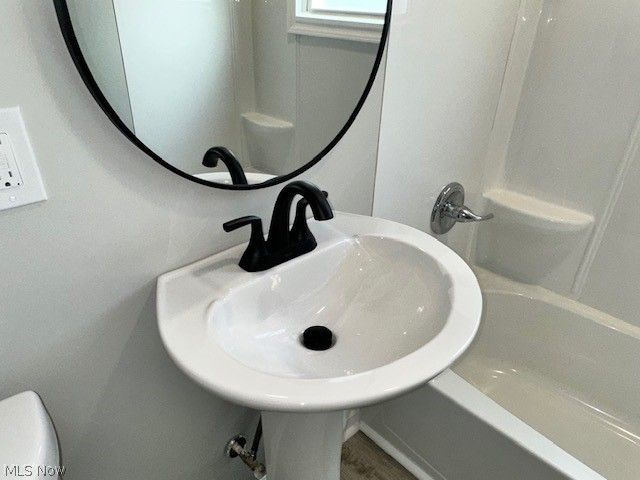 15707 Cloverside Avenue, Cleveland, OH 44128