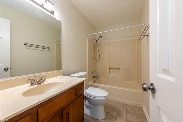 4555 Mallard DR, Gloucester, VA 23061