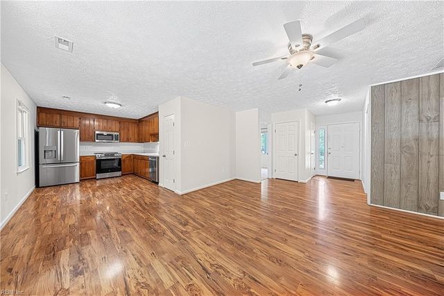 4555 Mallard DR, Gloucester, VA 23061