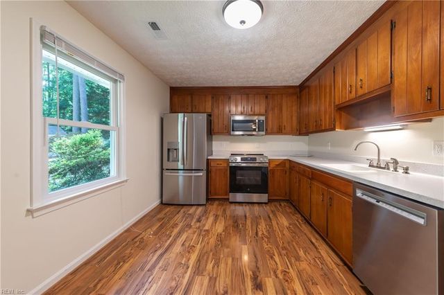 4555 Mallard DR, Gloucester, VA 23061