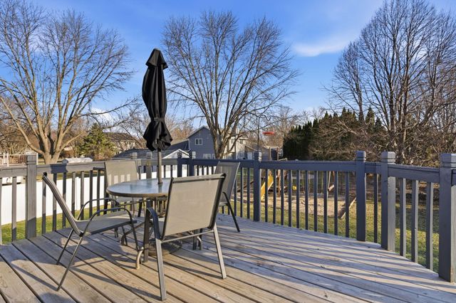809 25th Avenue SW, Willmar, MN 56201