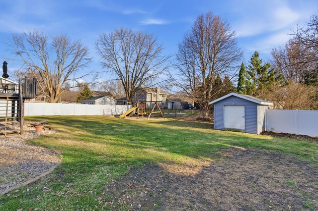 809 25th Avenue SW, Willmar, MN 56201