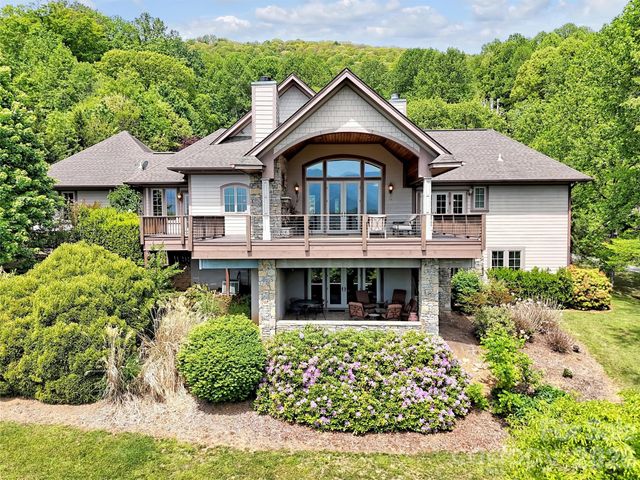 149 Cardinal Lane, Waynesville, NC 28786