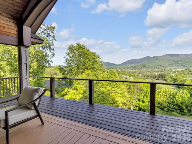149 Cardinal Lane, Waynesville, NC 28786