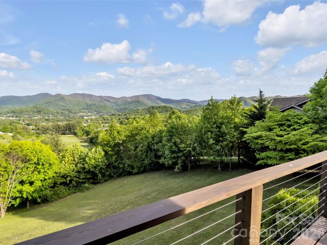 149 Cardinal Lane, Waynesville, NC 28786