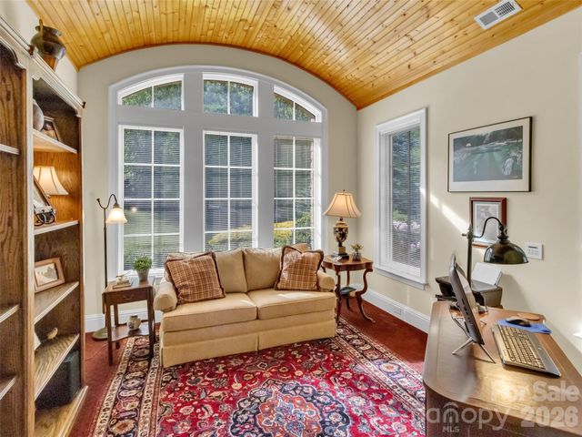 149 Cardinal Lane, Waynesville, NC 28786