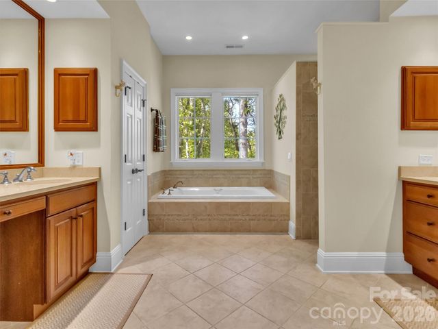 149 Cardinal Lane, Waynesville, NC 28786