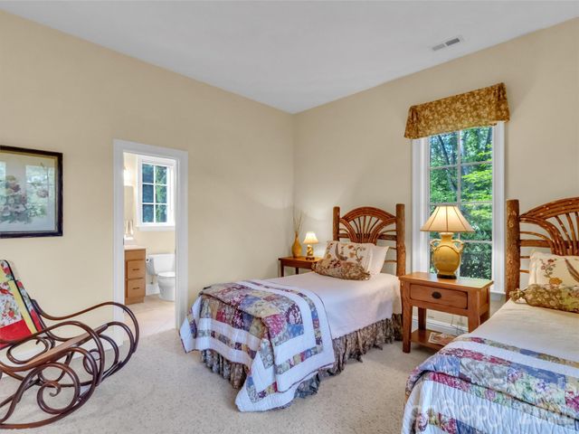 149 Cardinal Lane, Waynesville, NC 28786