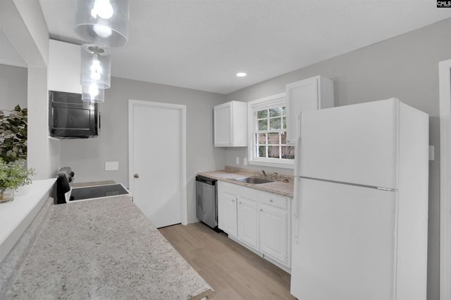 116 HARWOOD Drive, Hopkins, SC 29061