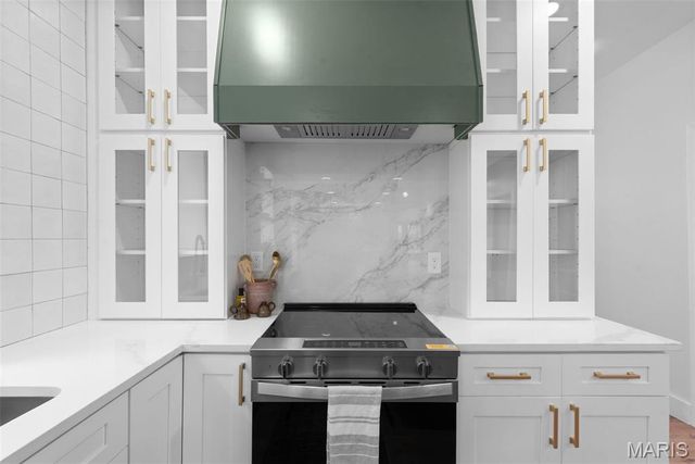 4675 Tennessee Avenue, St Louis, MO 63111