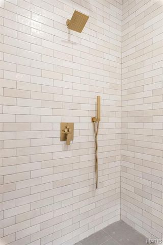 4675 Tennessee Avenue, St Louis, MO 63111