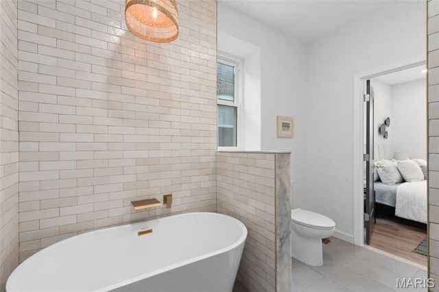 4675 Tennessee Avenue, St Louis, MO 63111