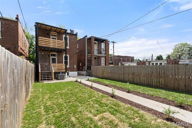 4675 Tennessee Avenue, St Louis, MO 63111