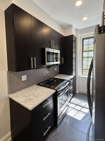 8309 Talbot Street 1K, Kew Gardens, NY 11415
