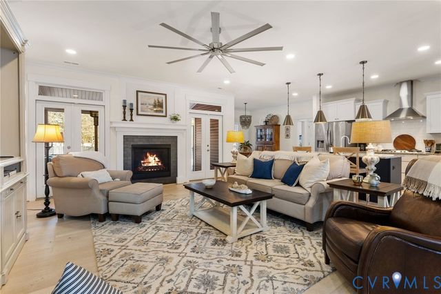 3701 Graythorne Dr, Midlothian, VA 23112