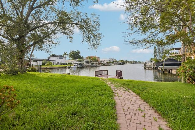 4008 DANA SHORES DRIVE, Tampa, FL 33634