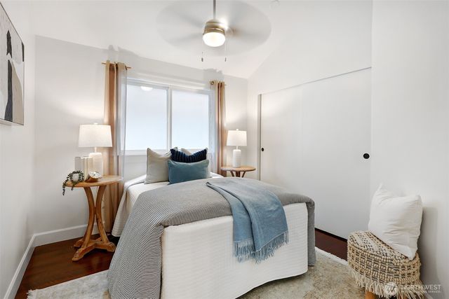 318 NE 59th Street, Seattle, WA 98105