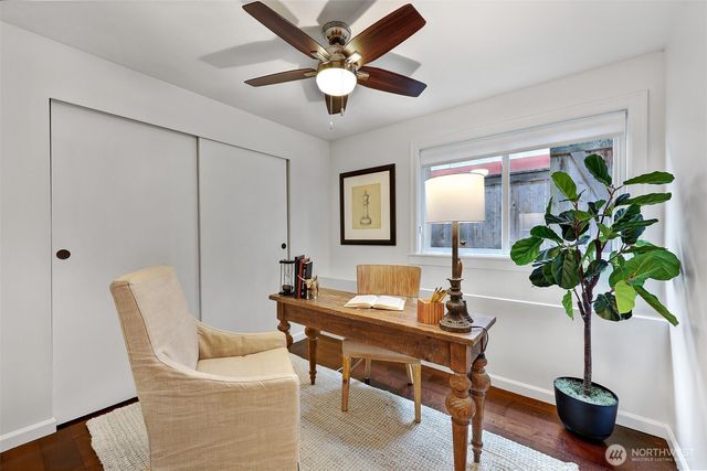 318 NE 59th Street, Seattle, WA 98105