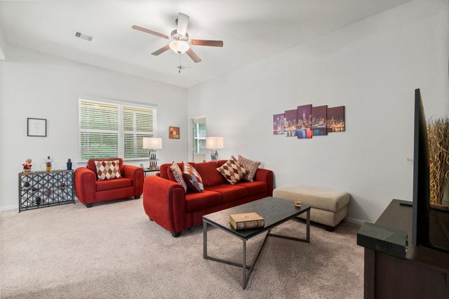 7643 Glaber Leaf Road, Conroe, TX 77304