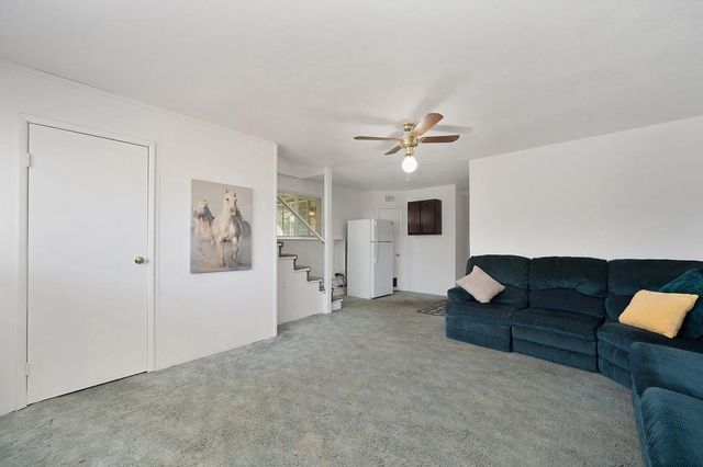 10825 Walnutwood Way, Rancho Cordova, CA 95670