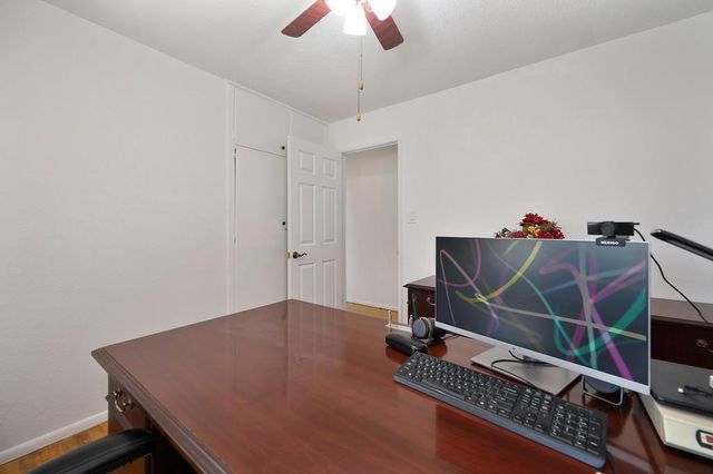 10825 Walnutwood Way, Rancho Cordova, CA 95670