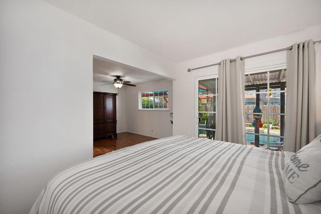 10825 Walnutwood Way, Rancho Cordova, CA 95670