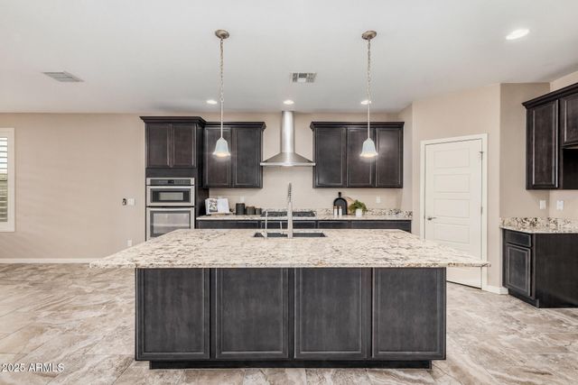 25710 N CINCH Drive, Peoria, AZ 85383