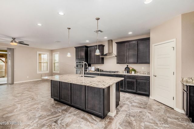 25710 N CINCH Drive, Peoria, AZ 85383