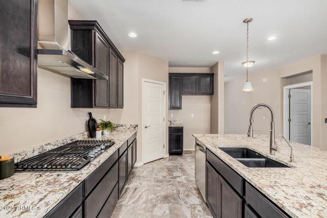 25710 N CINCH Drive, Peoria, AZ 85383