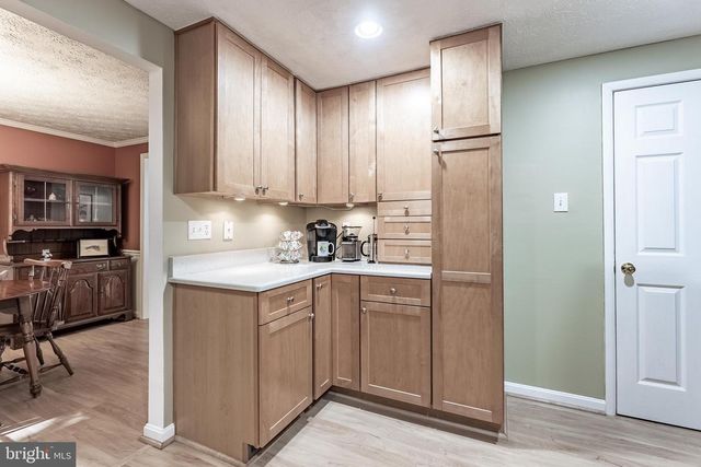 8131 WINTER BLUE CT, Springfield, VA 22153