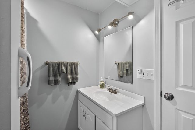 5133 Meadow Ridge, Edina, MN 55439