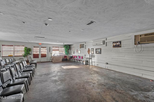 3350 Flowood Drive, Flowood, MS 39232