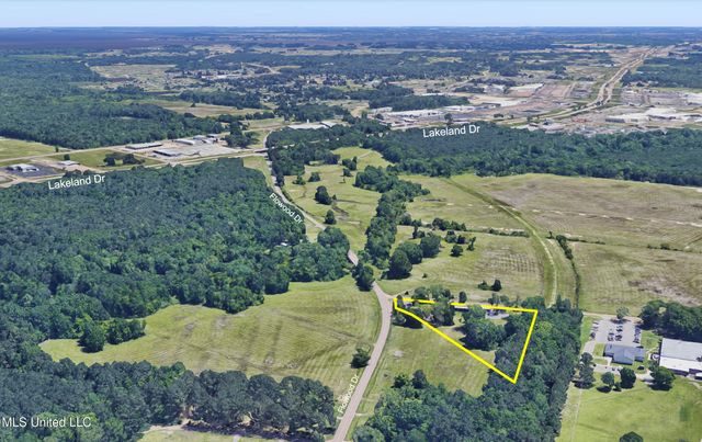 3350 Flowood Drive, Flowood, MS 39232