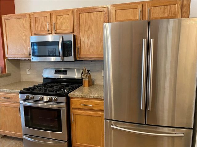 7501 Shadowridge RUN 121, Austin, TX 78749