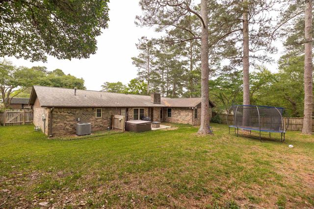 2109 Pinewood Drive, El Dorado, AR 71730