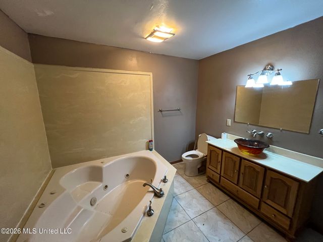 2139 Hollywood Drive, Bay Saint Louis, MS 39520