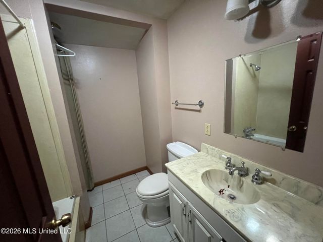 2139 Hollywood Drive, Bay Saint Louis, MS 39520