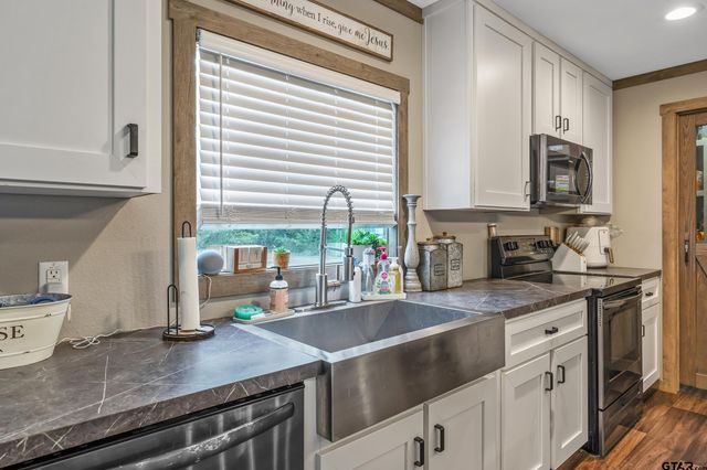 7494 N US Highway 69, Alba, TX 75410