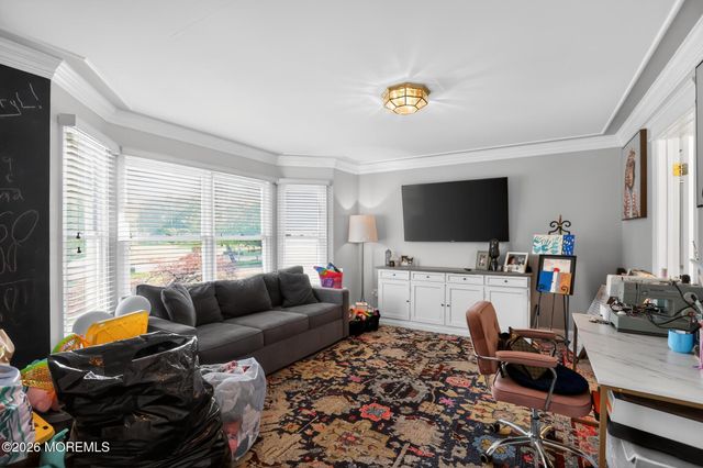 30 Tobi Court, Freehold, NJ 07728