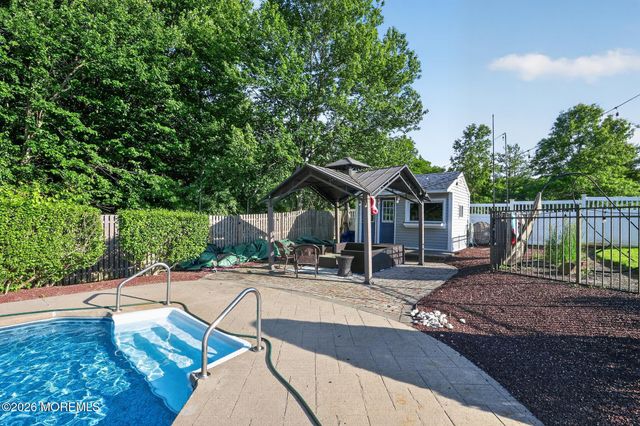 30 Tobi Court, Freehold, NJ 07728