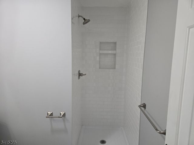 38 Fox Hill Ln, Hillsborough Twp., NJ 08844