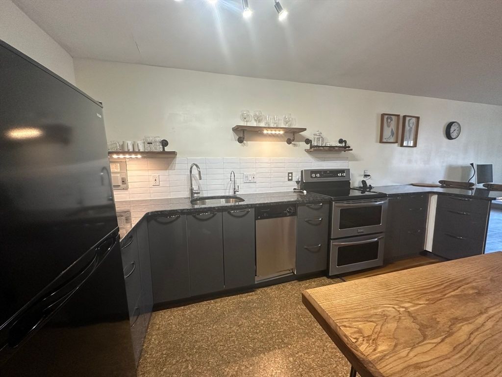 121 Tremont Street 114, Boston, MA 02135